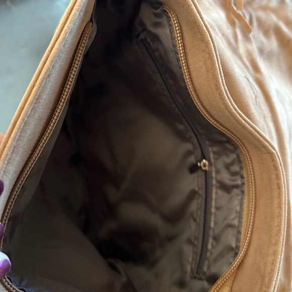 Suede Crossbody bag with fringes - Picture 8 of 8